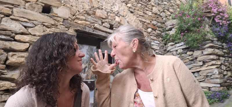 MuT    -    Mutter und Tochter