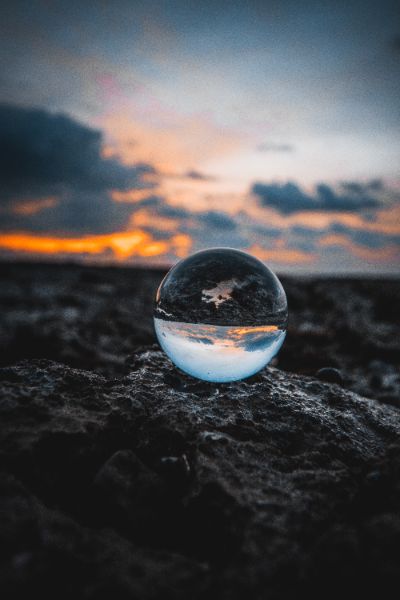 https://unsplash.com/de/@louis_mna