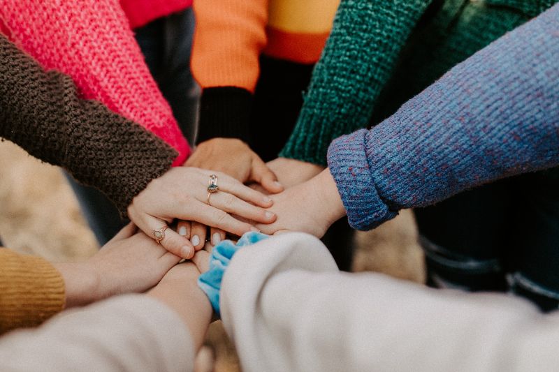 https://unsplash.com/de/@hannahbusing