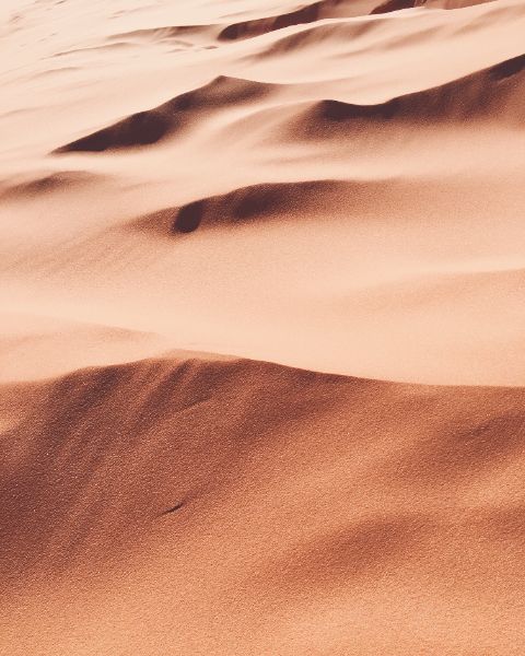 https://unsplash.com/de/@thehmstravels